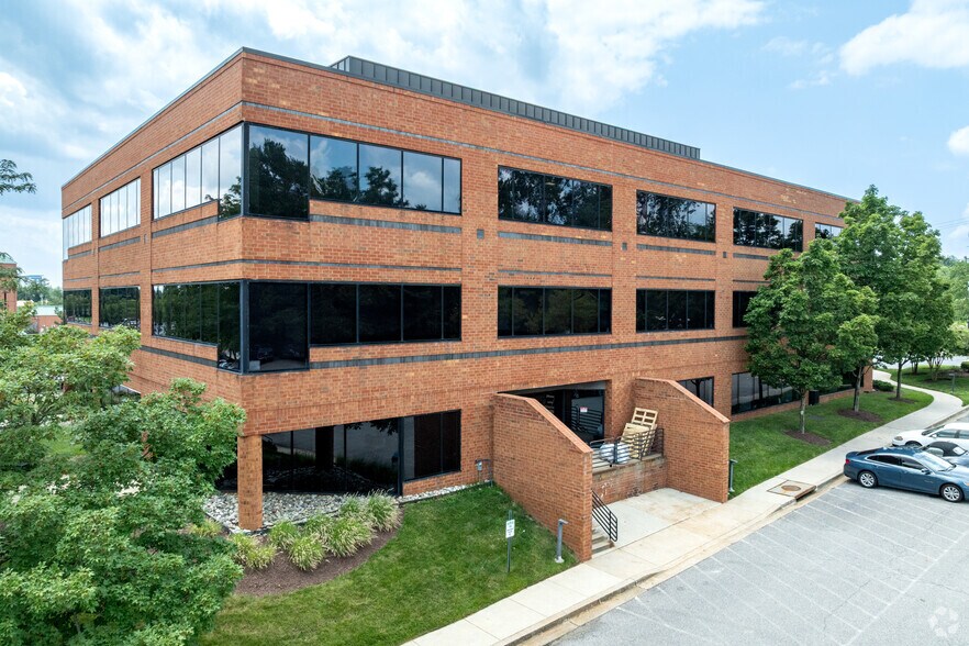 7467 Ridge Rd, Hanover, MD à louer - Photo de l’immeuble – Image 3 sur 5