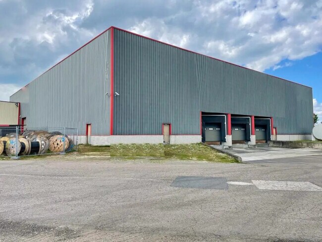Plus de détails pour Industriel/Logistique à louer