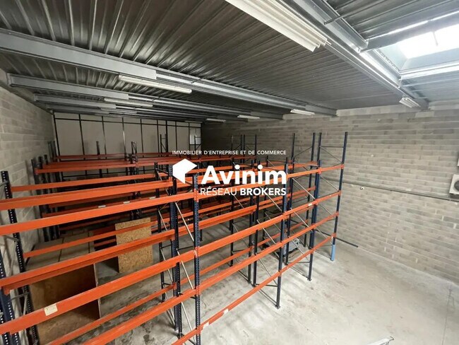 Plus de détails pour Industriel/Logistique à louer