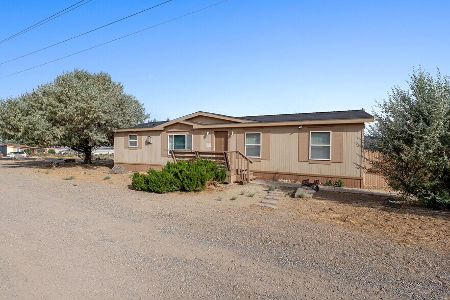 162 Garnet Cir, Mound House, NV à vendre - Photo principale – Image 1 sur 1