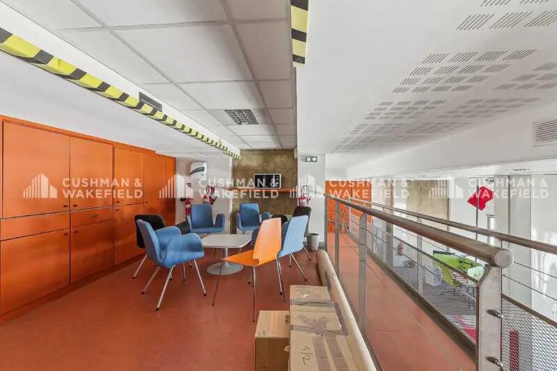 Bureau dans Marseille à louer - Photo de l’immeuble – Image 3 sur 14