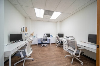 2461-2495 E Orangethorpe Ave, Fullerton, CA à louer Photo de l’immeuble– Image 2 sur 7