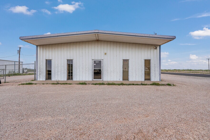 5508 S FM 1788, Midland, TX à vendre - Photo de l’immeuble – Image 3 sur 12