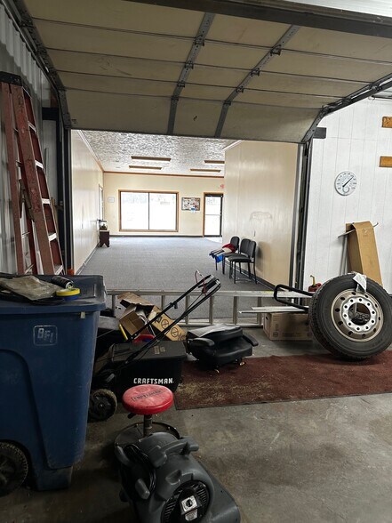 25935 State Route 7, Marietta, OH à louer - Photo de l’immeuble – Image 3 sur 13