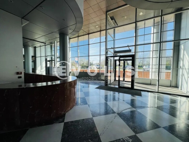 12-14 Rue Du Centre, Noisy-le-Grand à louer - Photo de l’immeuble – Image 3 sur 15