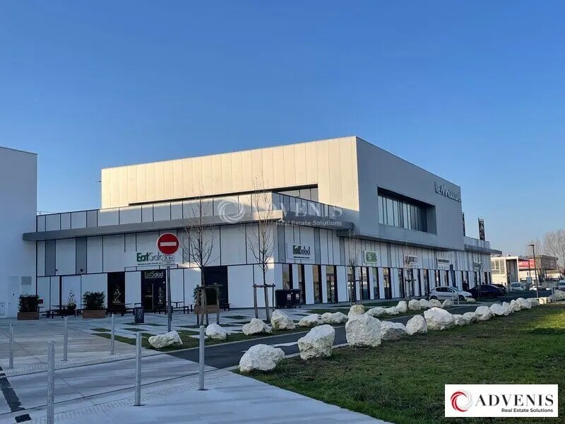 Local commercial dans Bègles à louer Photo de l’immeuble– Image 1 sur 10