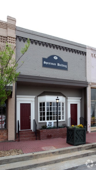 140 S Cherokee Rd, Social Circle, GA à louer - Photo principale – Image 1 sur 3