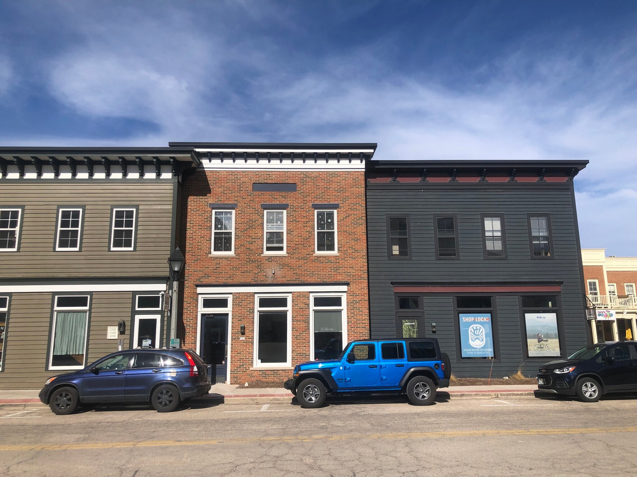 521-527 Milwaukee St, Delafield, WI à louer Photo de l’immeuble– Image 1 sur 3