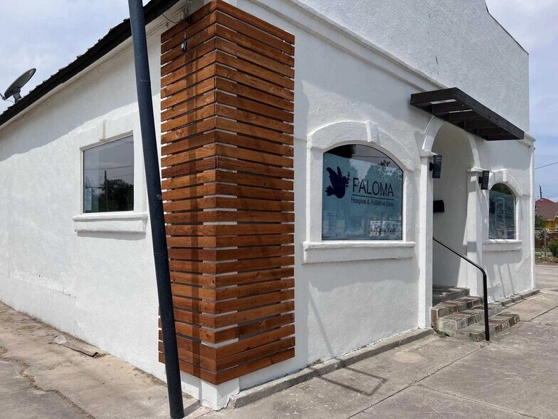 500 N Main St, Del Rio, TX à vendre - Photo de l’immeuble – Image 2 sur 15