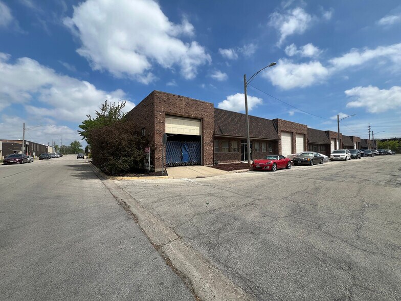 9119-9136 Medill Ave, Franklin Park, IL à louer - Photo de l’immeuble – Image 2 sur 5