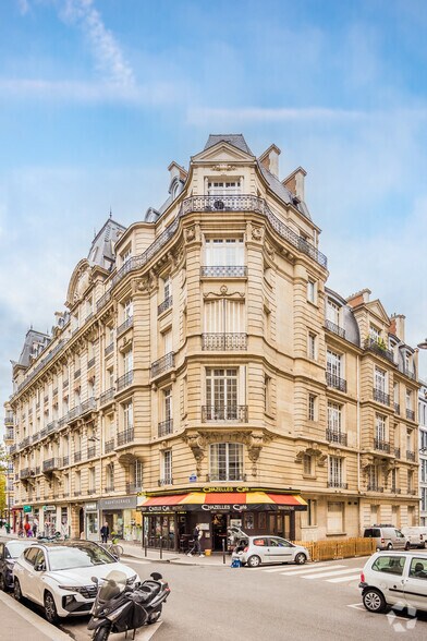 1 Rue De Chazelles, Paris à louer - Photo de l’immeuble – Image 3 sur 4