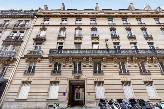 Plus de détails pour 6 Rue De La Trémoille, Paris - Bureau à louer