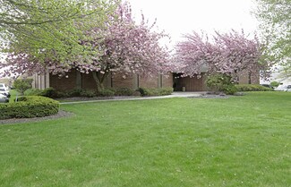 Plus de détails pour 77 Arkay Dr, Hauppauge, NY - Industriel/Logistique à vendre