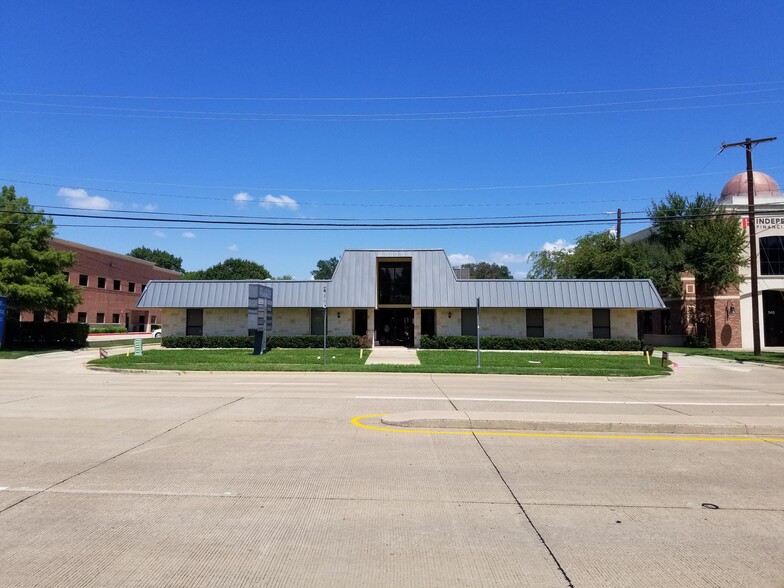 541 W Main St, Lewisville, TX à louer - Photo de l’immeuble – Image 2 sur 4