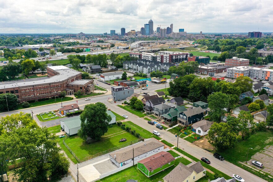 1631 Columbia Ave, Indianapolis, IN à vendre - Photo de l’immeuble – Image 2 sur 24