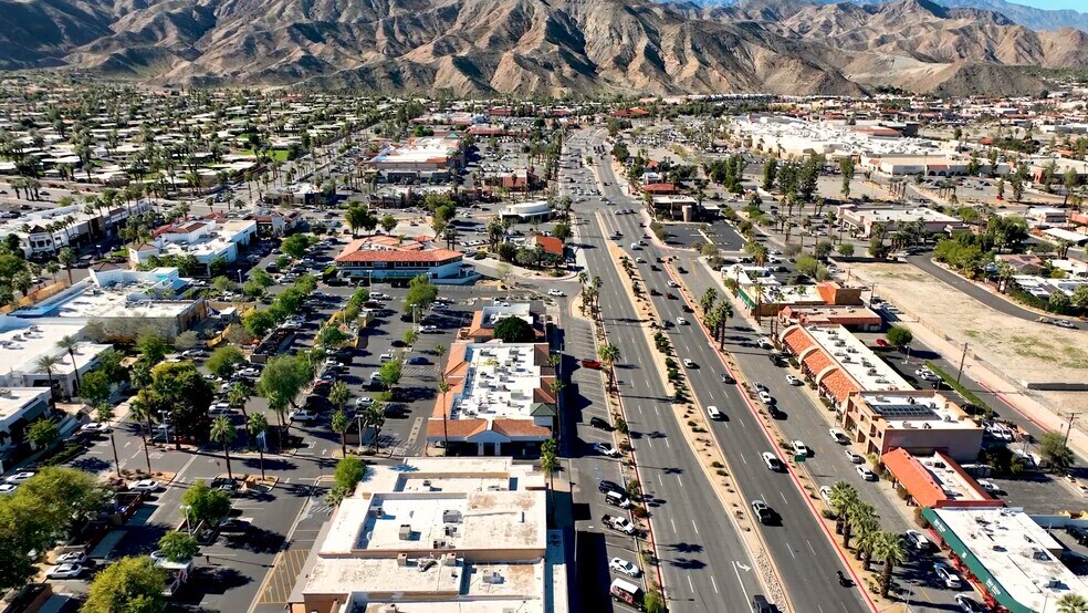 73241 Highway 111, Palm Desert, CA à louer - Vidéo sur l’annonce professionnelle – Image 2 sur 18