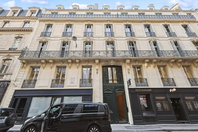 Plus de détails pour 122 Rue La Boétie, Paris - Bureau à louer