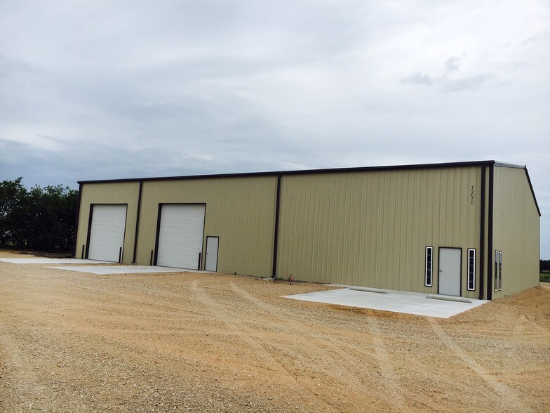 15060 US Highway 380 W, Krum, TX à vendre - Photo de l’immeuble – Image 2 sur 14