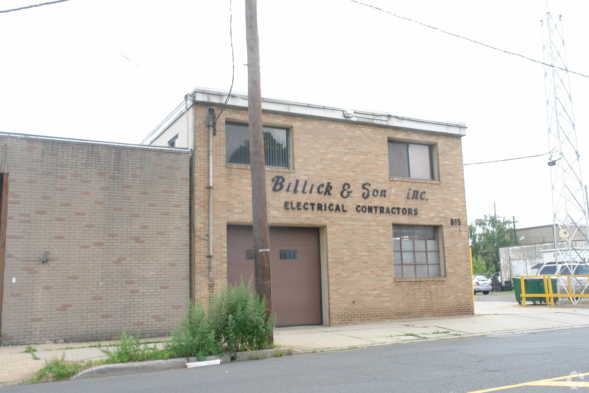 615 W Elizabeth Ave, Linden, NJ à vendre Photo principale– Image 1 sur 3