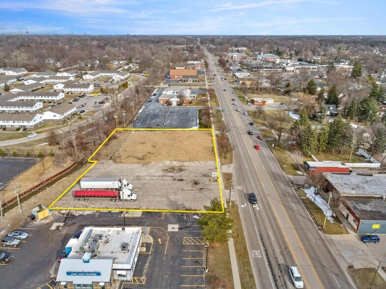 23900 Goddard Rd, Taylor, MI à louer - Photo de l’immeuble – Image 2 sur 4
