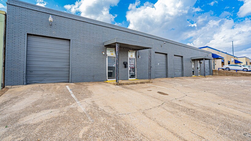 3216-3220 S Jones St, Fort Worth, TX à vendre Photo de l’immeuble– Image 1 sur 13