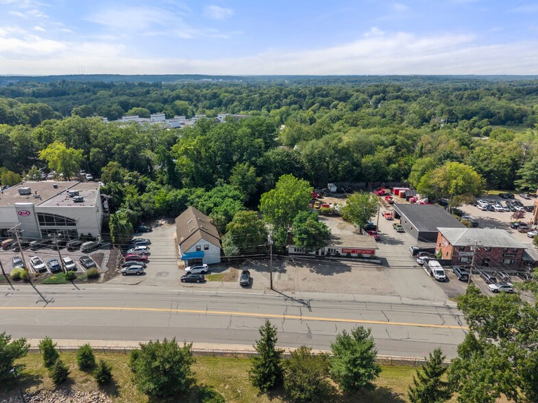 97 Cambridge St, Burlington, MA à vendre - Photo de l’immeuble – Image 2 sur 5