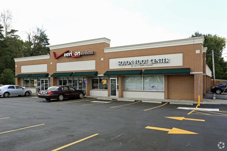 6440 Som Center Rd, Solon, OH à louer - Photo de l’immeuble – Image 3 sur 4