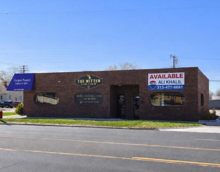 13635-13665 Northline Rd, Southgate, MI à louer - Photo de l’immeuble – Image 2 sur 5