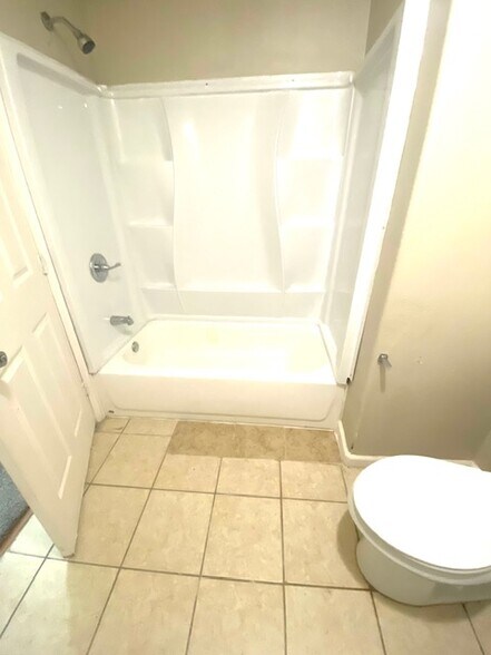 8059 Howard Dr, Houston, TX à vendre - Photo de l’immeuble – Image 2 sur 19