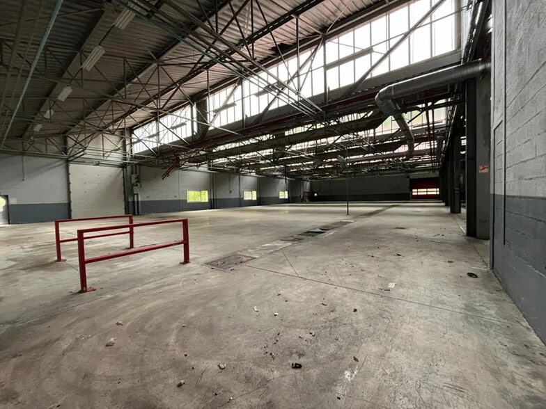 Industriel/Logistique dans Valentigney à vendre - Photo de l’immeuble – Image 2 sur 6