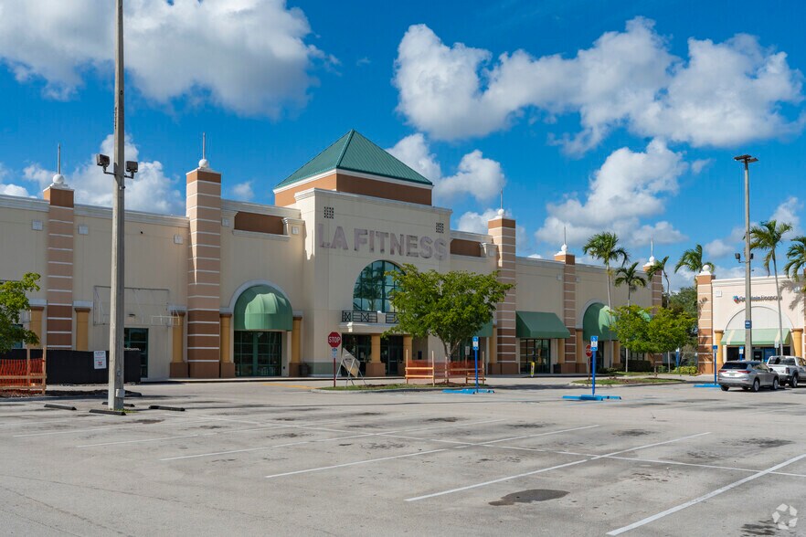 6301-6501 N Andrews Ave, Fort Lauderdale, FL à louer - Photo de l’immeuble – Image 3 sur 6