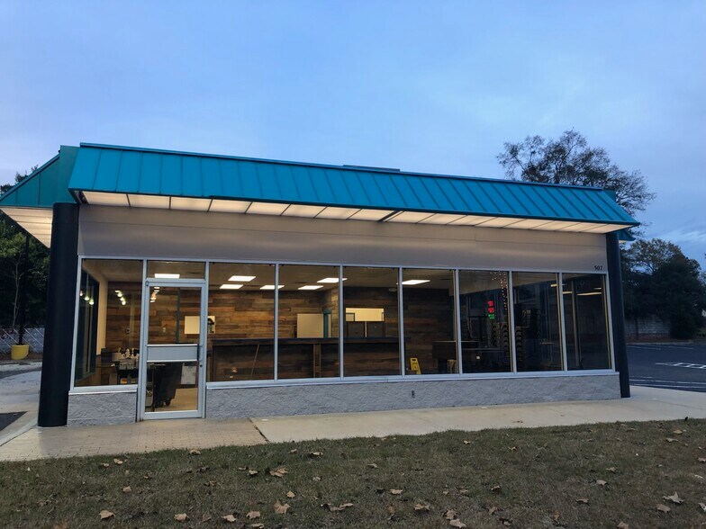 507 W Columbia Ave, Batesburg, SC à vendre - Photo de l’immeuble – Image 2 sur 9