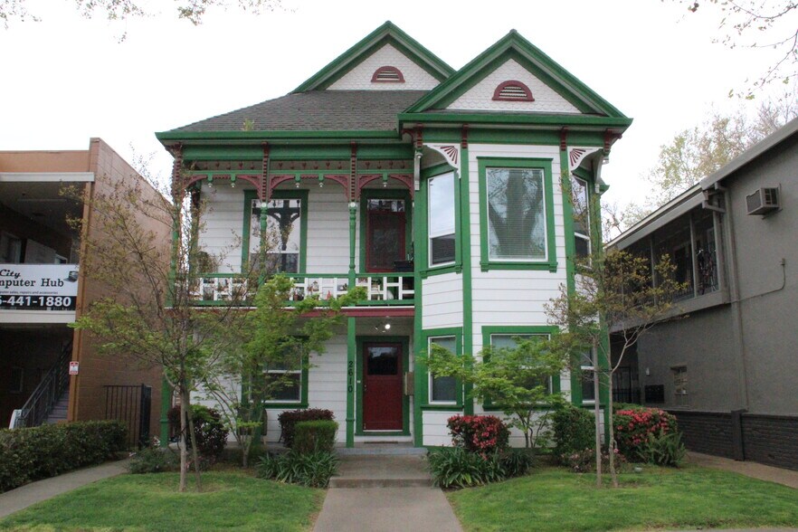 2610 J St, Sacramento, CA à vendre - Photo de l’immeuble – Image 1 sur 3