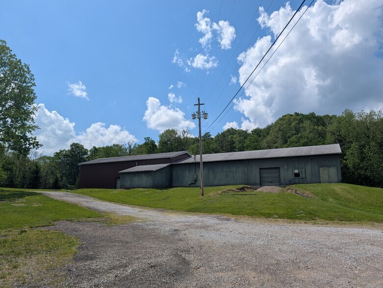 10035 Johnsford Rd, Beach City, OH à vendre - Photo de l’immeuble – Image 2 sur 10