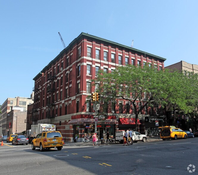 597 10th Ave, New York, NY à louer - Photo principale – Image 1 sur 3