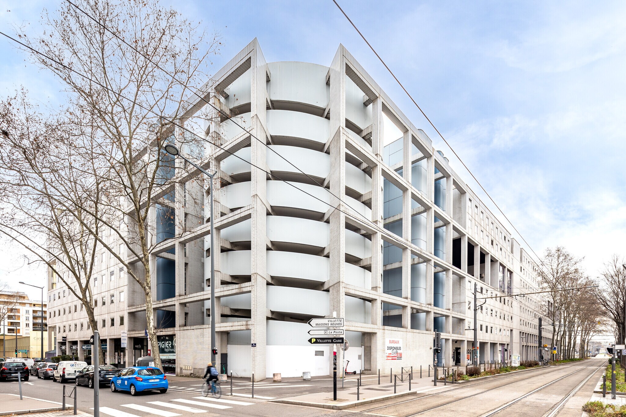 Bureau dans Lyon à louer Photo principale– Image 1 sur 5