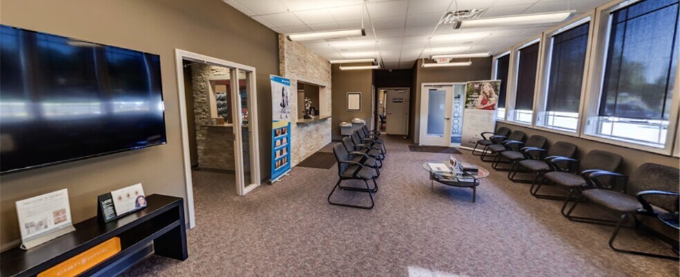 6621-6627 Centerville Business Pky, Dayton, OH à vendre - Photo de l’immeuble – Image 2 sur 5