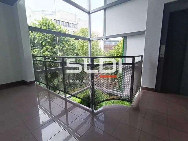 Plus de détails pour Bureau à louer