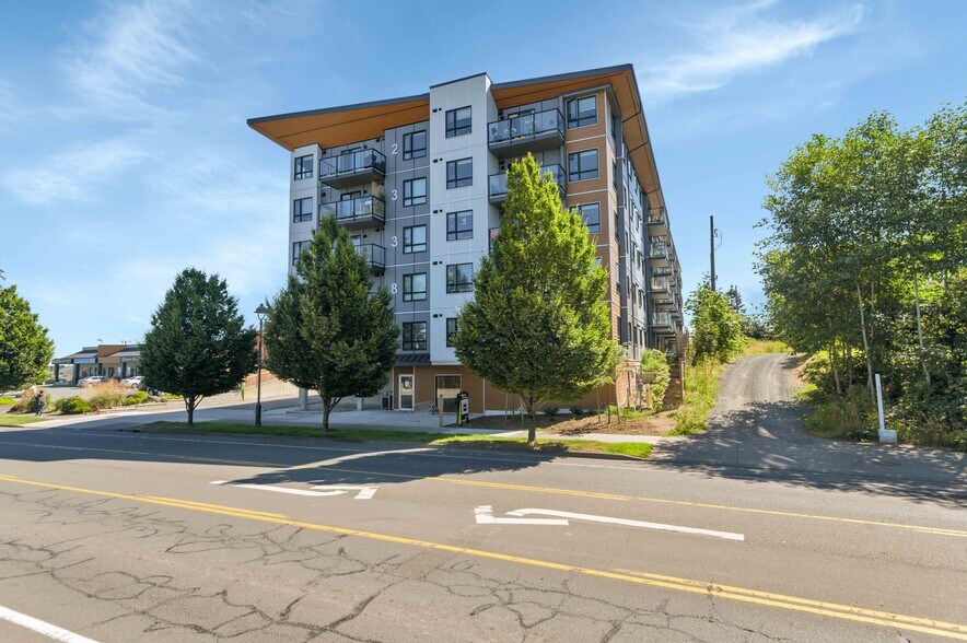 2338 S Island Hwy, Campbell River, BC à vendre - Photo de l’immeuble – Image 3 sur 37