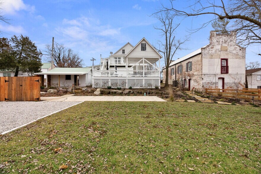 5567 Walnut St, Augusta, MO à vendre - Photo de l’immeuble – Image 2 sur 33