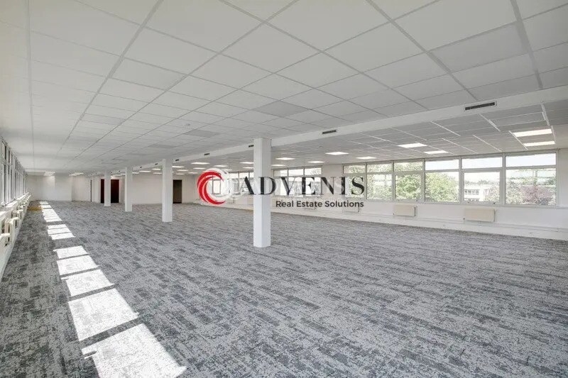 Bureau dans Roissy-en-France à louer - Photo de l’immeuble – Image 2 sur 6