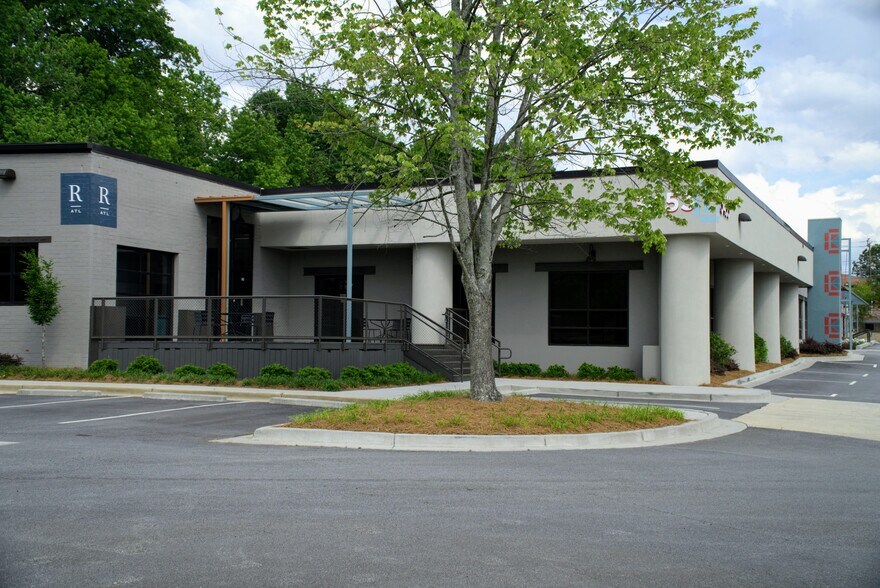 3453 Pierce Dr NE, Chamblee, GA à vendre - Photo de l’immeuble – Image 3 sur 20