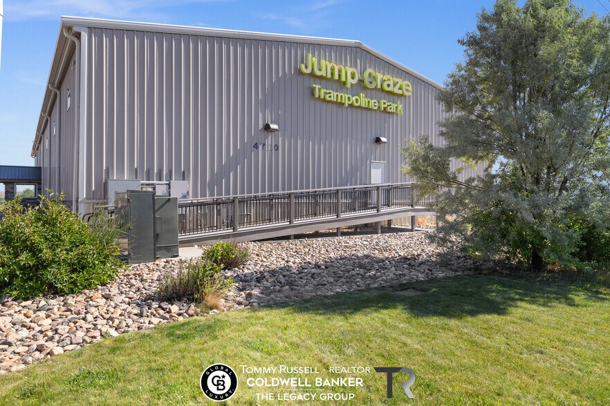 4720 Lathrop Rd, Evansville, WY à vendre - Photo de l’immeuble – Image 1 sur 29