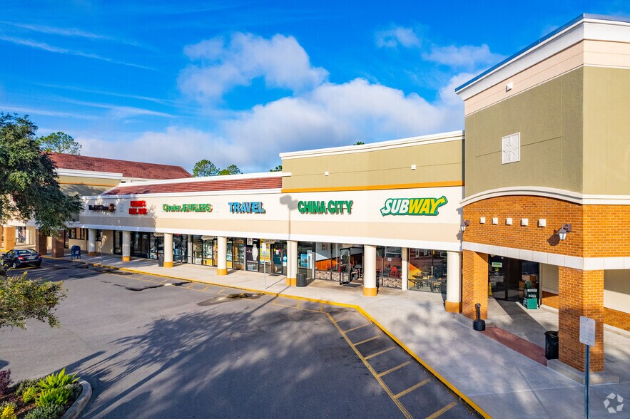 16001 Tampa Palms Blvd, Tampa, FL à louer - Photo de l’immeuble – Image 3 sur 8