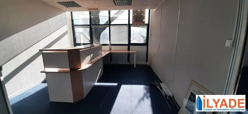 Bureau dans Aix-en-Provence à louer - Photo de l’immeuble – Image 3 sur 5