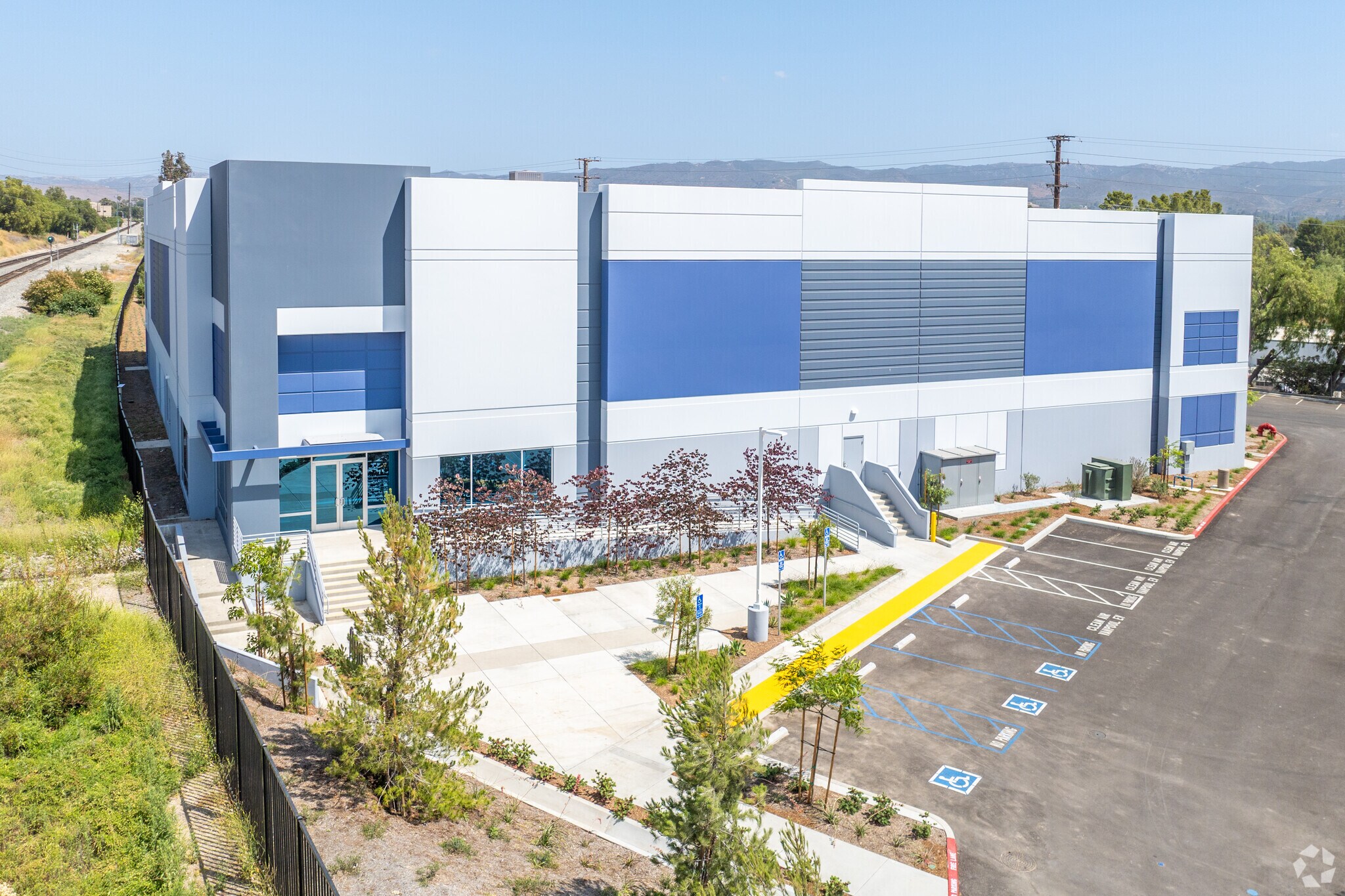 2424 Hook Dr, Simi Valley, CA à vendre Photo principale– Image 1 sur 6