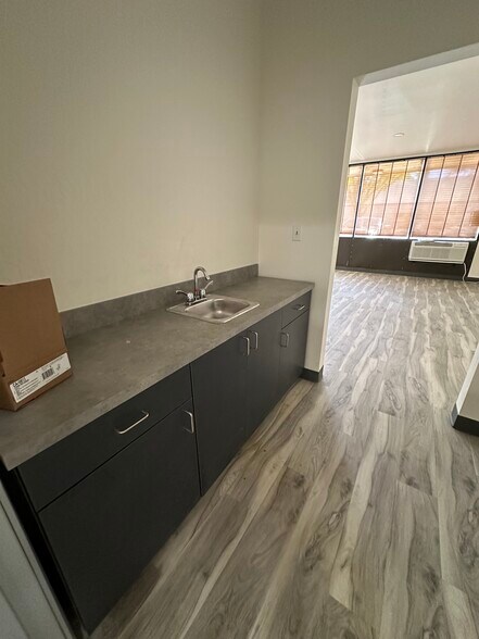 430 Coney Island Dr, Sparks, NV à louer - Photo de l’immeuble – Image 3 sur 6
