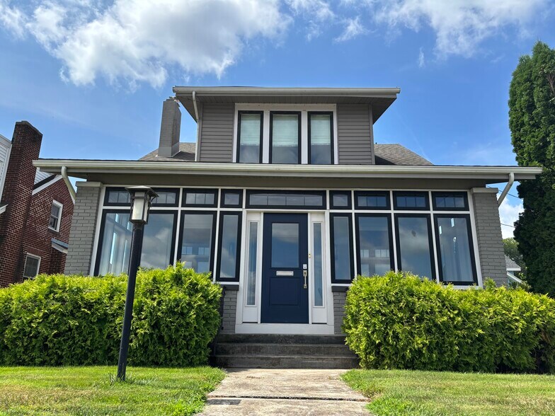 632 N Front St, Lemoyne, PA à vendre - Photo principale – Image 1 sur 16