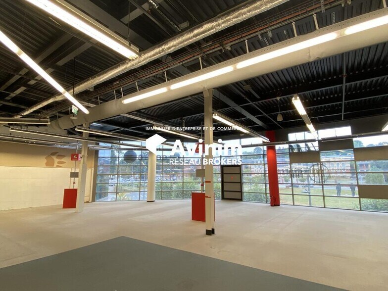 Local commercial dans Beauvais à louer - Photo de l’immeuble – Image 1 sur 7