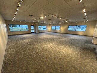 Plus de détails pour 1 New Industrial Way, Warren, RI - Industriel/Logistique à louer